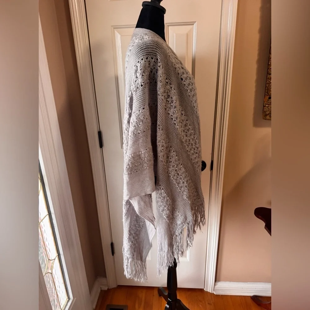 Maurices Soft Gray Knit Wrap